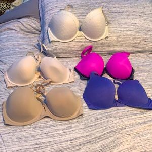 5 Aerie and VS Bras